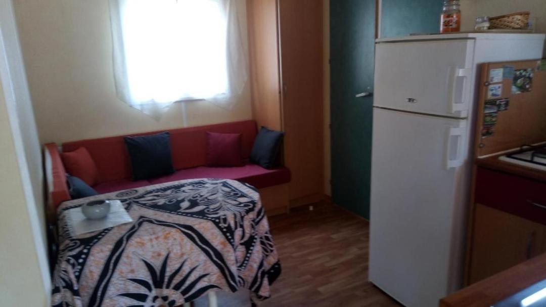 Mobilhome 4/5 P /Gorges Du Verdon / Tout Equipe / / Tout Confort / Refait A Neuf / Lac De Ste Croix A Proximite 생트크루아드베르동 외부 사진